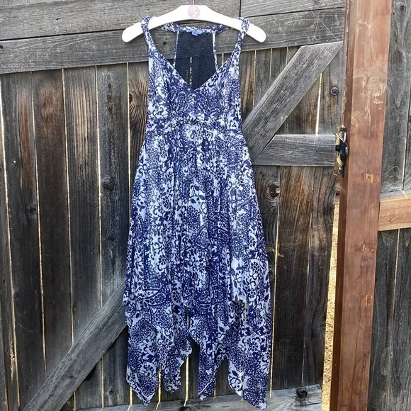 Guess crochet lace back handkerchief hem dress